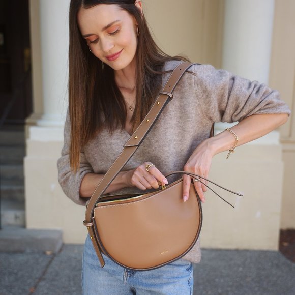 AALLYN.com Handbags - (AALLYN) Elara Leather Convertible Bag - Tobacco